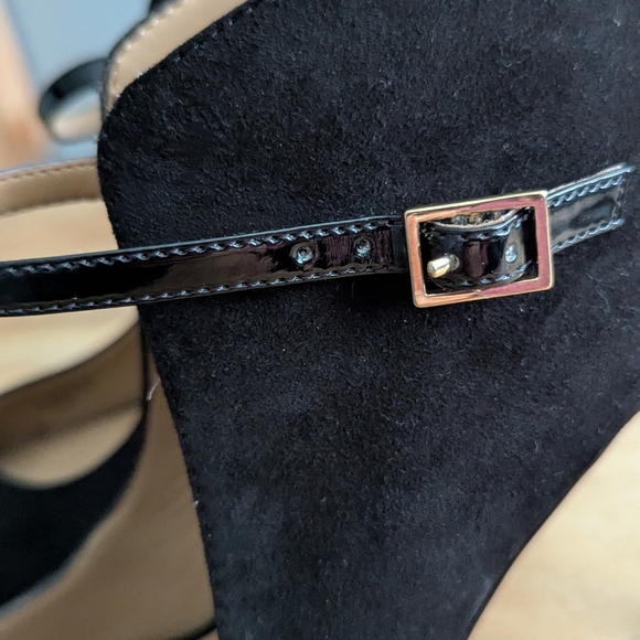 Ann Taylor Colette Suede Peep Toe, Size 10 - Picture 3 of 14